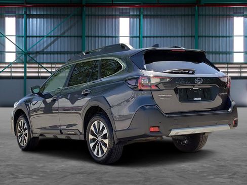 Used 2023 Subaru Outback Limited AWD/4WD image 3
