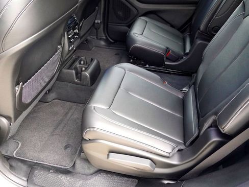 New 2025 Jeep Grand Cherokee L Limited image 25