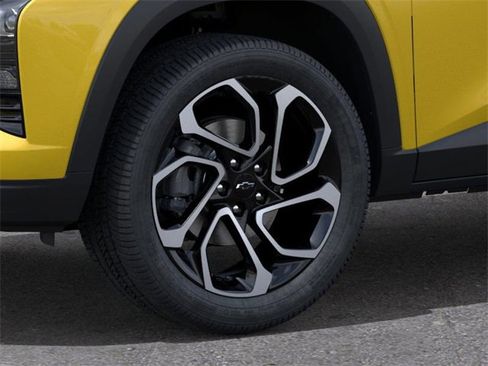 New 2025 Chevrolet Trax RS w/ Driver Confidence Package image 9