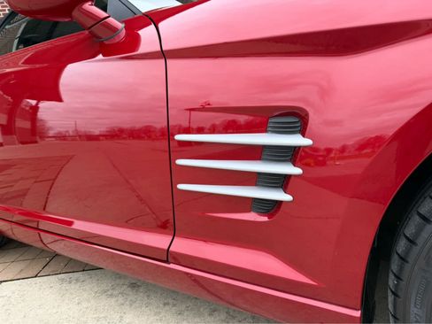 Used 2005 Chrysler Crossfire Limited RWD image 12