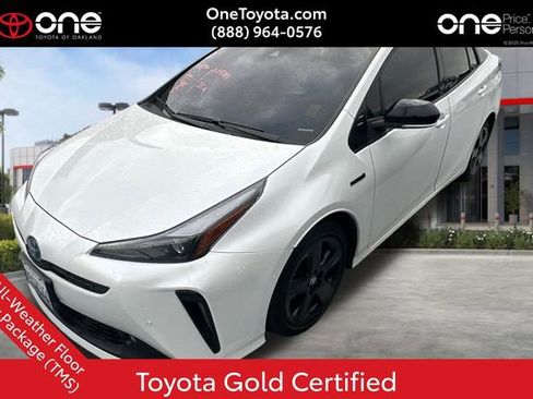Used 2021 Toyota Prius image 1