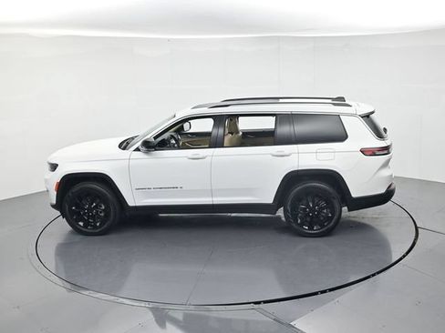Used 2021 Jeep Grand Cherokee L Limited w/ Luxury Tech Group II AWD/4WD image 48