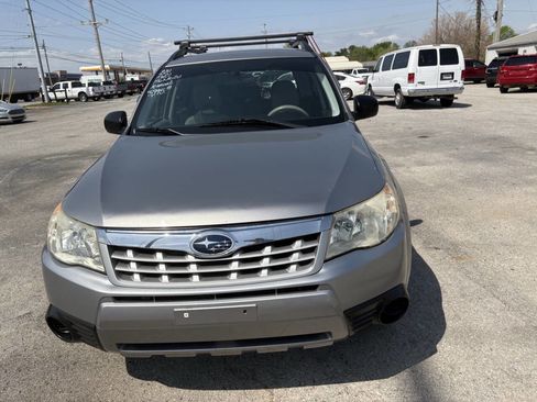 Used 2011 Subaru Forester 2.5X w/ Alloy Wheel Value Pkg image 4