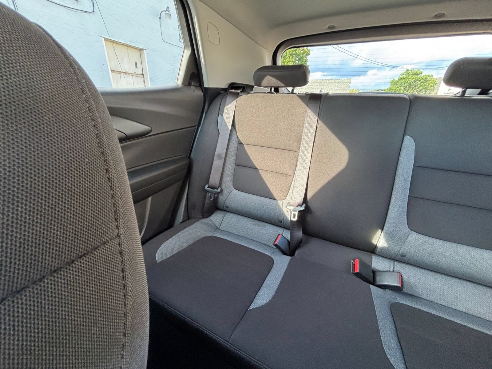 Used 2025 Chevrolet TrailBlazer LT FWD image 37