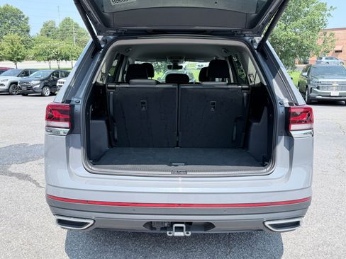 Used 2026 Volkswagen Atlas SE FWD image 9