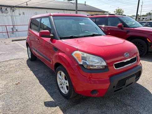 Used 2011 Kia Soul + FWD image 7