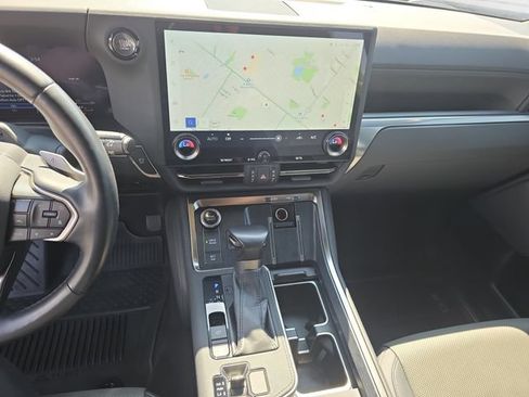 Used 2024 Lexus GX 550 w/ Accessory Package (2T) AWD/4WD image 24