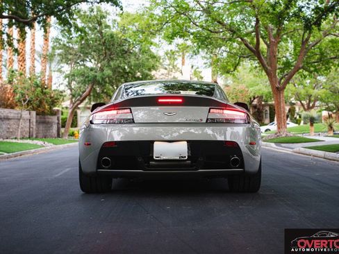 Used 2017 Aston Martin V12 Vantage S image 5