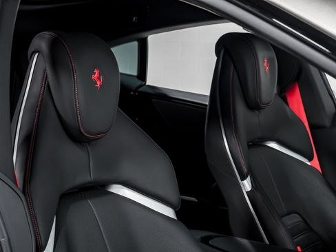 Used 2024 Ferrari Purosangue AWD/4WD image 35