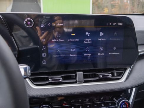 New 2026 Chevrolet Equinox LT w/ Convenience Package II image 14