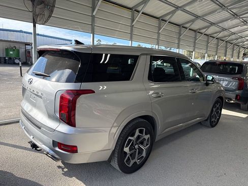 Used 2022 Hyundai Palisade Calligraphy w/ Winter Package image 4