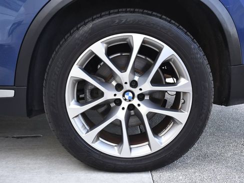 Used 2019 BMW X5 xDrive40i w/ Premium Package 2 AWD/4WD image 30