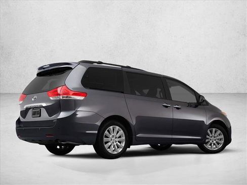 Used 2012 Toyota Sienna XLE image 14