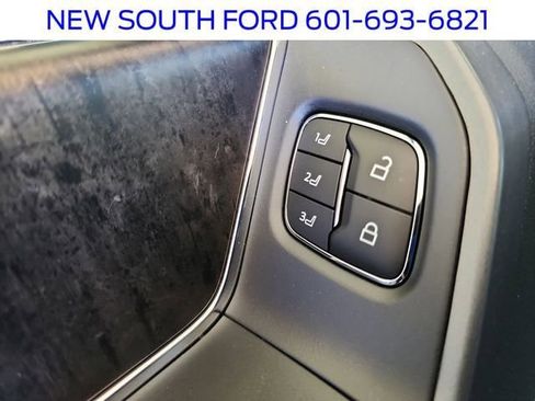 New 2025 Ford F250 Lariat w/ Lariat Ultimate Package image 11