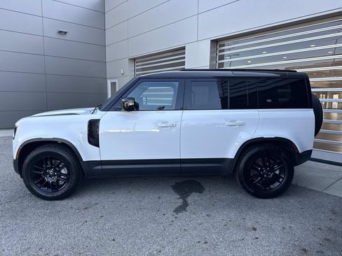 Certified 2024 Land Rover Defender 110 S AWD/4WD image 4