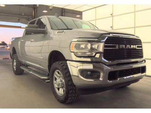 Used 2020 RAM 2500 Big Horn AWD/4WD image 4
