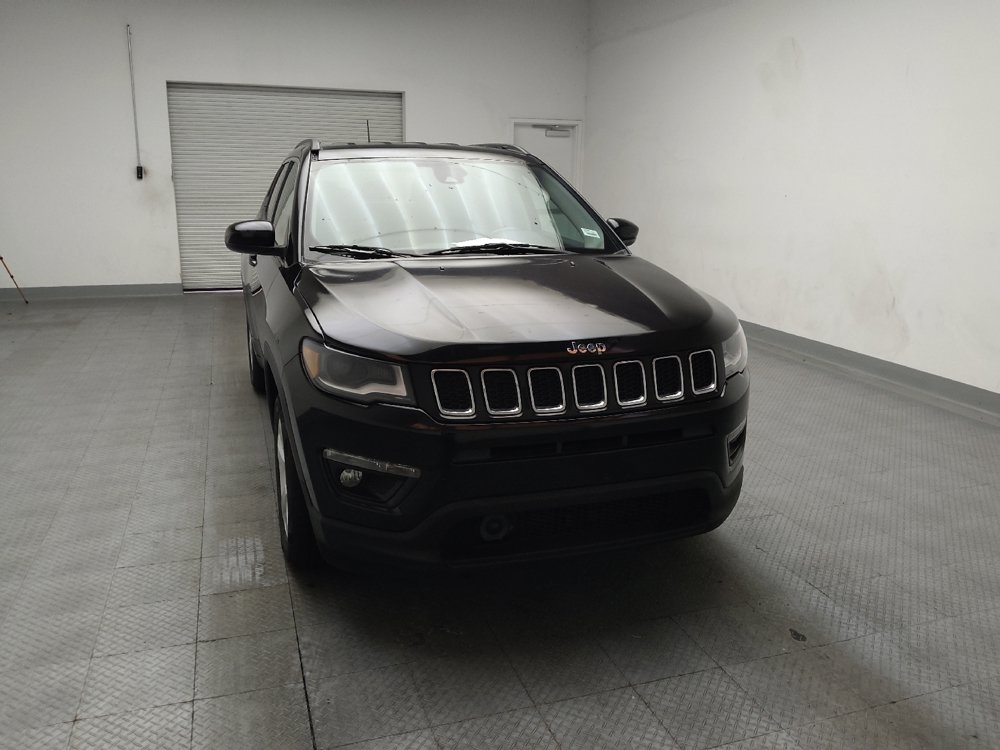 Used 2018 Jeep Compass Latitude w/ Popular Equipment Group FWD image 14