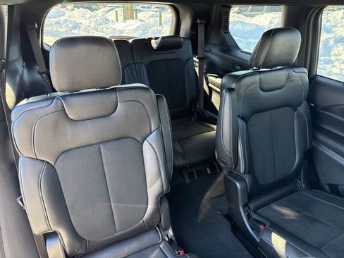 Certified 2023 Jeep Grand Cherokee L Laredo image 24