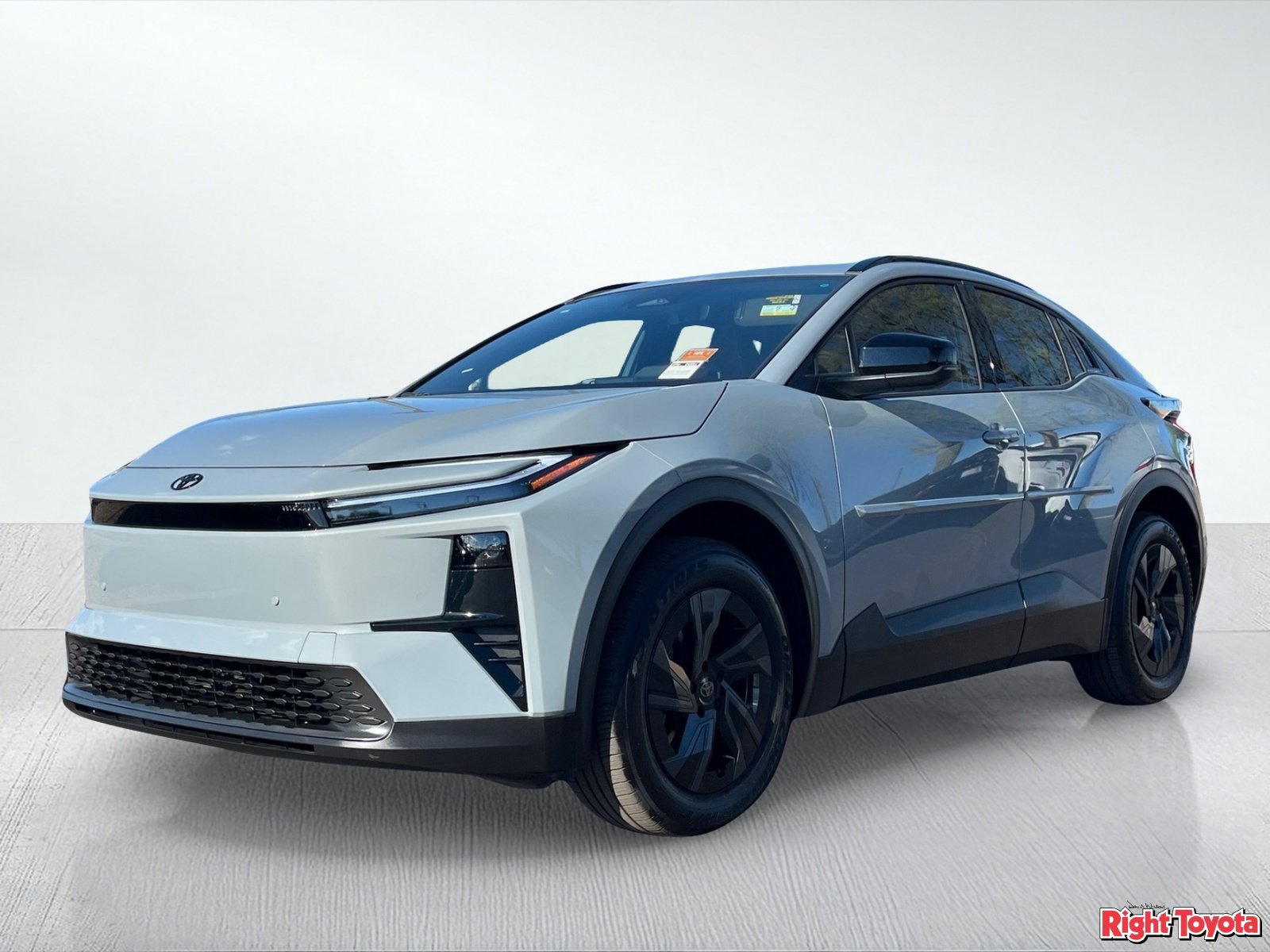 Certified 2026 Toyota C-HR AWD/4WD image 2