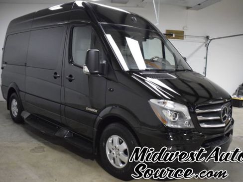 Used 2017 Mercedes-Benz Sprinter 2500 image 4