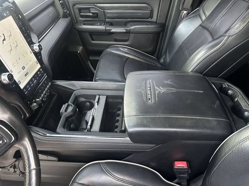 Used 2022 RAM 2500 Limited AWD/4WD image 22