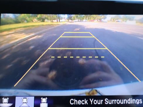Used 2016 Honda Pilot Touring image 38