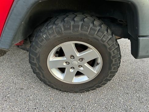 Used 2014 Jeep Wrangler Sport image 9