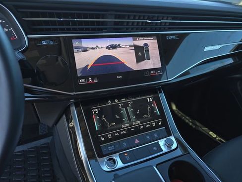 Used 2025 Audi Q8 Premium Plus image 20