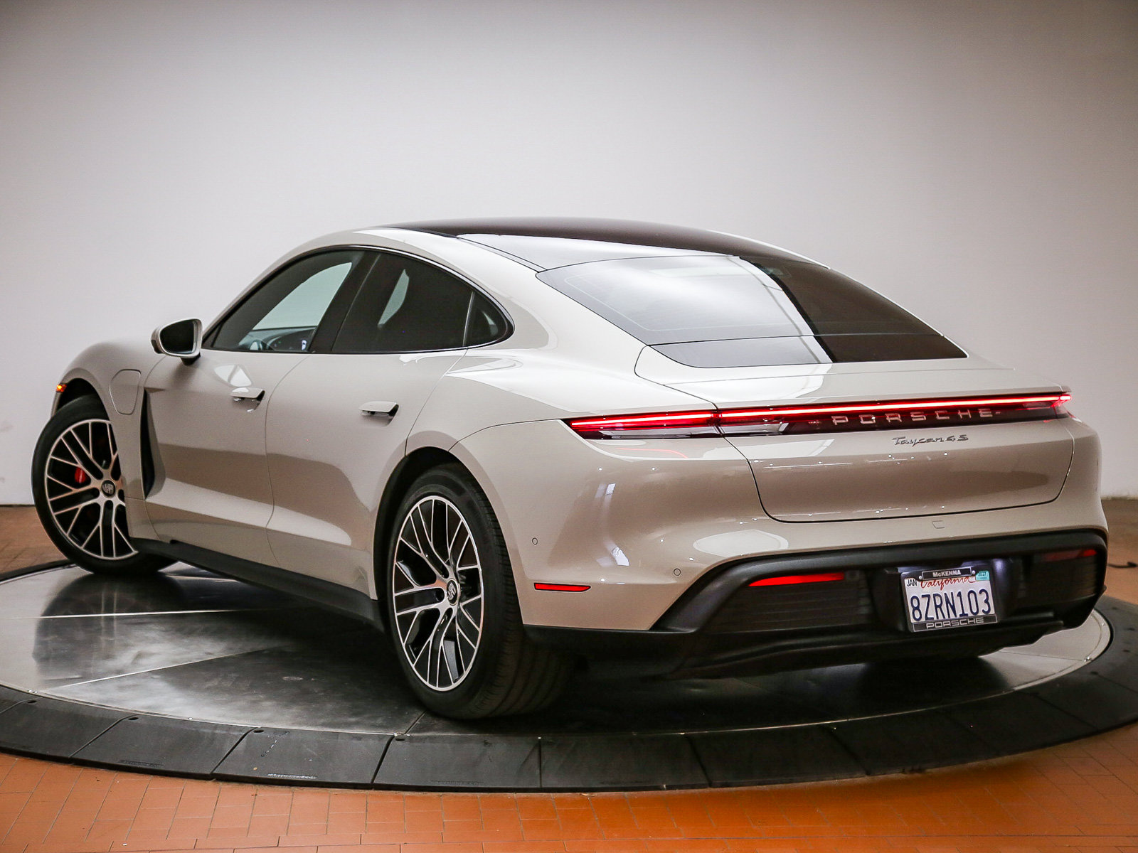 Certified 2022 Porsche Taycan 4S AWD/4WD image 3