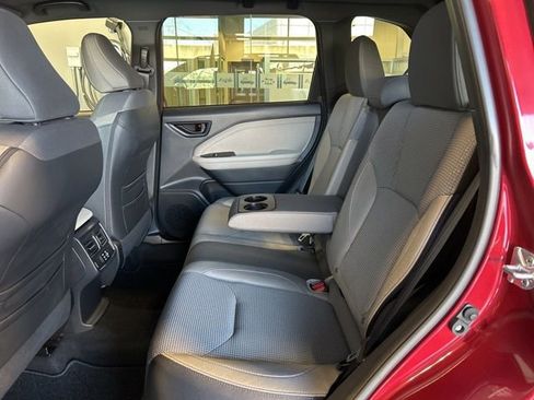 Used 2025 Subaru Forester Premium image 27