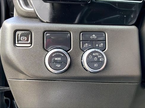 Used 2023 GMC Sierra 1500 Elevation w/ LPO, Elevation Black Package image 32
