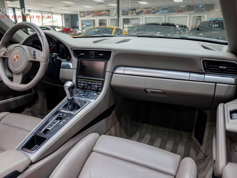Used 2013 Porsche 911 Carrera w/ Bose Audio Pkg RWD image 95