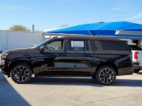 New 2026 Chevrolet Suburban RST w/ Comfort Package image 2