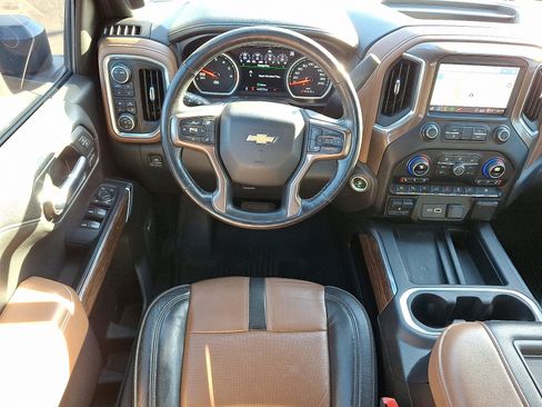 Used 2020 Chevrolet Silverado 1500 High Country image 11