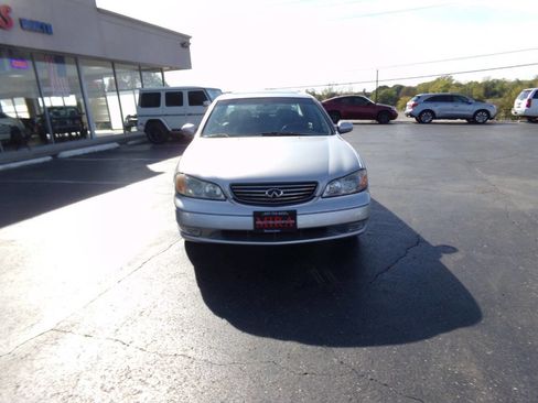 Used 2003 INFINITI I35 w/ Sunroof & Sunshade Pkg image 3
