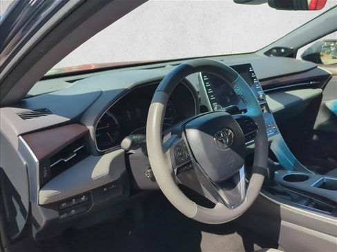 Used 2019 Toyota Avalon Limited w/ All Weather Liner Package FWD image 17