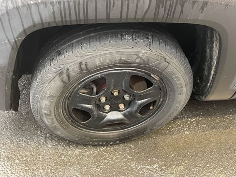 Used 2017 Jeep Renegade Sport w/ Power & Air Group image 9