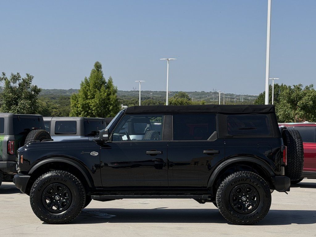 Used 2022 Ford Bronco Wildtrak AWD/4WD image 3