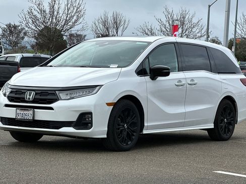 Used 2025 Honda Odyssey Sport-L image 8