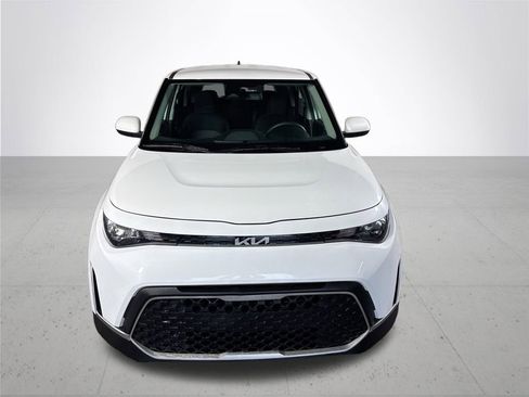 Certified 2025 Kia Soul LX image 3