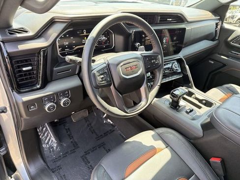 Used 2025 GMC Sierra 1500 AT4 AWD/4WD image 9