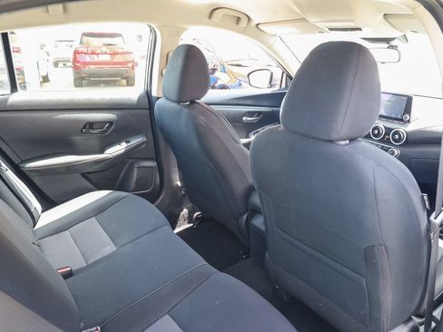 Used 2024 Nissan Sentra SV FWD image 16