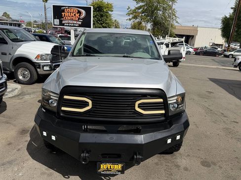 Used 2010 Dodge Ram 2500 Truck ST w/ ST Popular Equipment Group AWD/4WD image 9