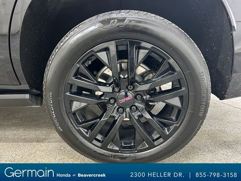 Used 2023 GMC Yukon Denali image 14