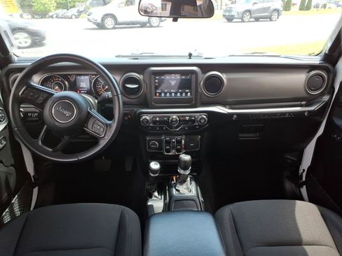 Used 2022 Jeep Wrangler Unlimited Sport AWD/4WD image 15