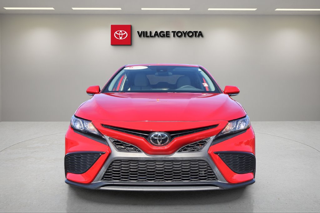 Used 2023 Toyota Camry SE FWD image 7