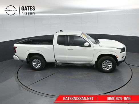 Used 2024 Nissan Frontier SV AWD/4WD image 42