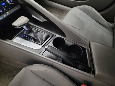 Used 2023 Hyundai Elantra SEL FWD image 26