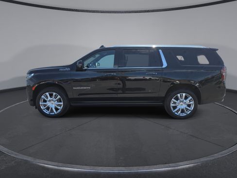 Used 2021 Chevrolet Suburban High Country w/ Premium Package AWD/4WD image 10