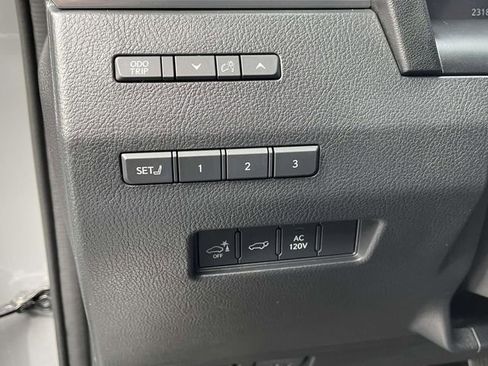 Used 2024 Lexus GX 550 image 18